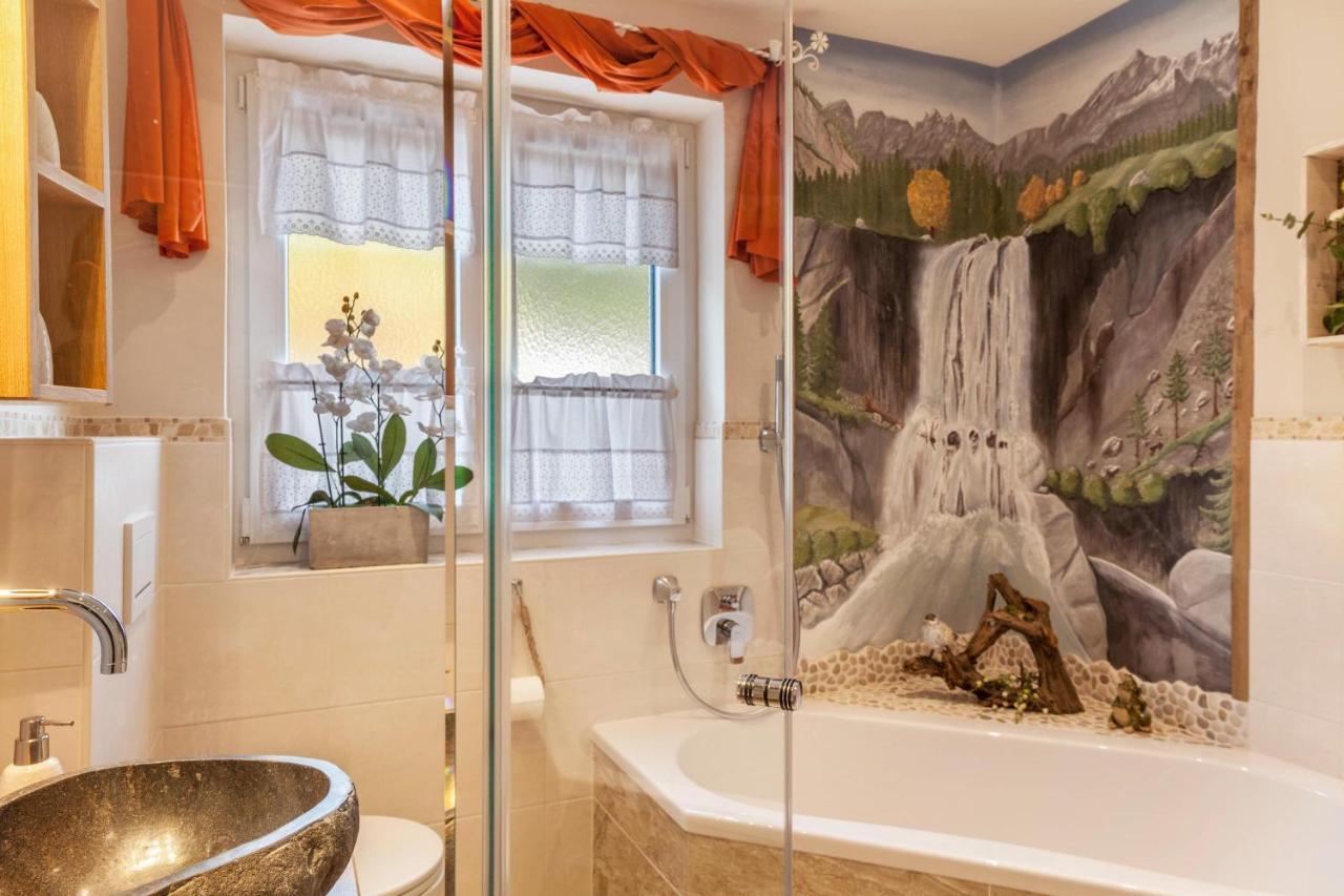 Ferienwohnung Waldruhe Garmisch-Partenkirchen Luaran gambar